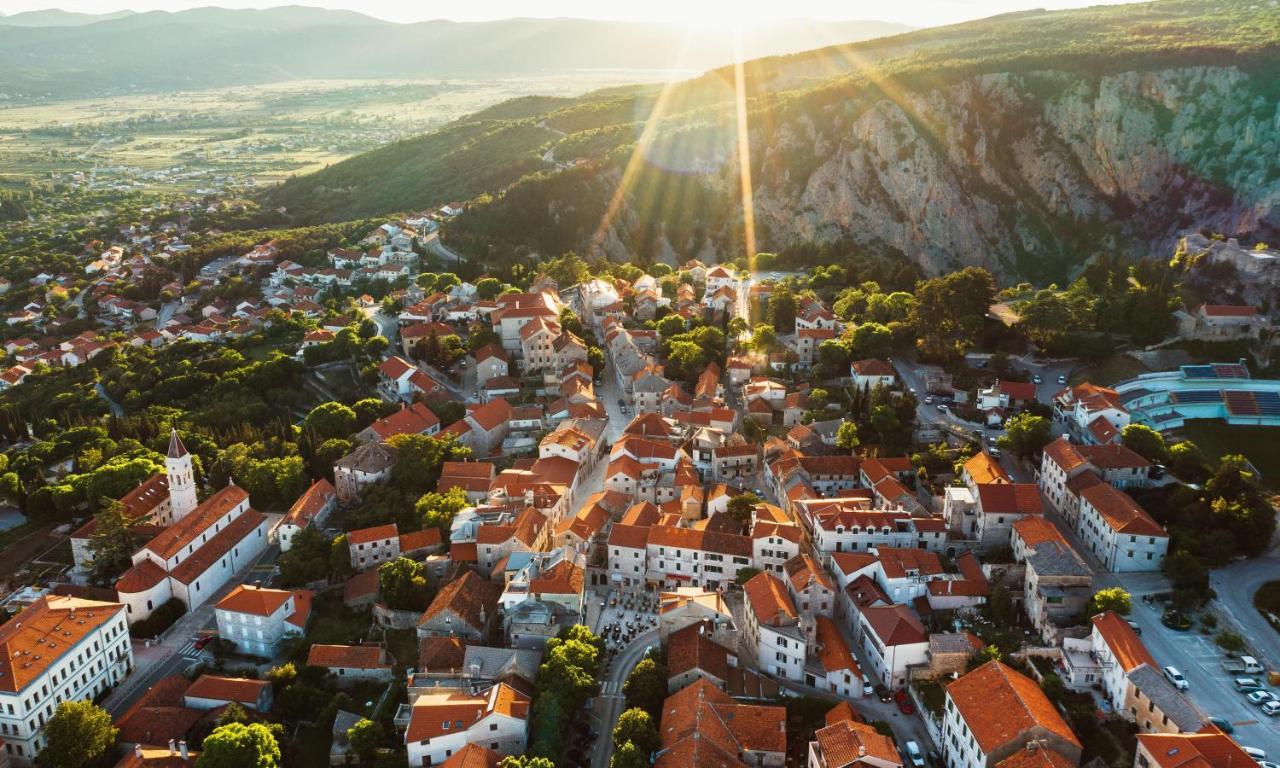 Villa On Stone Velika Čista Екстериор снимка
