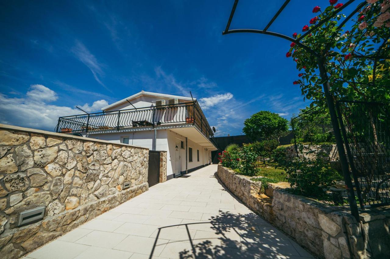 Villa On Stone Velika Čista Екстериор снимка