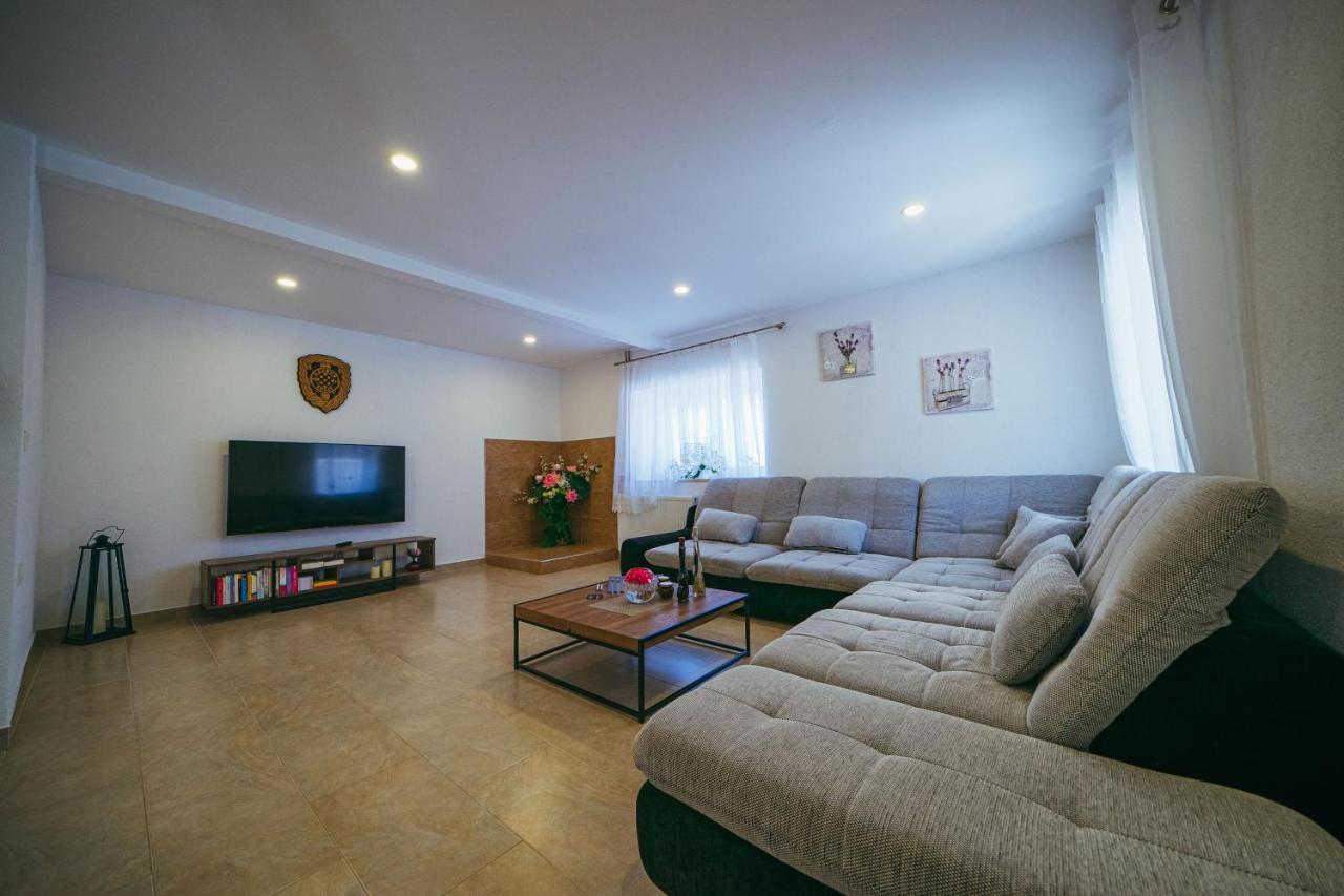 Villa On Stone Velika Čista Екстериор снимка